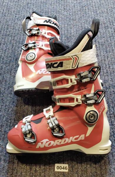 Nordica Speed machine 100 maat 26/26.5  artikel nr 0046