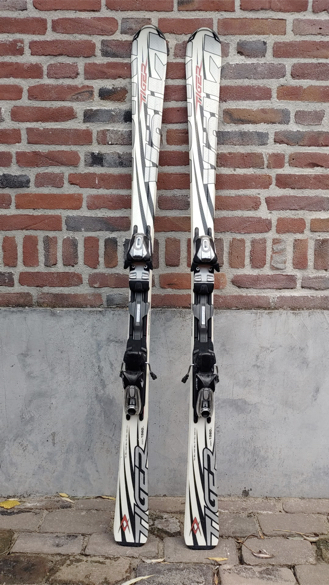 156cm Völkl Tiger Carve 156cm – Refurbished gebruikte ski’s